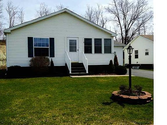 3rd image of 4255 Canalside Dr