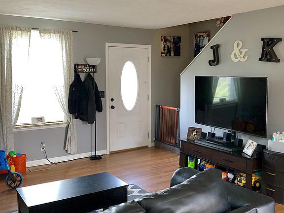 4th image of 106 Windellwood Cir