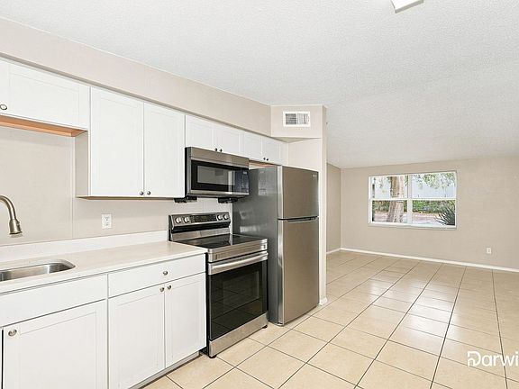 3rd image of 11204 Grant Dr