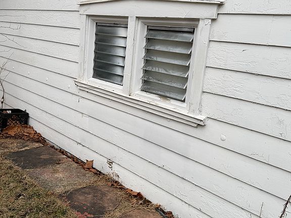 4th image of 288 Paxton Ave