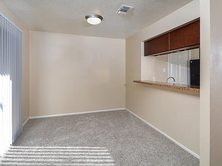 Townhome - Dining Area