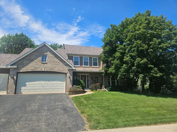 653 Churchill Ln, Oswego, IL 60543