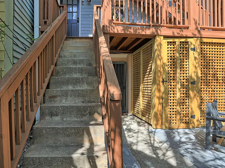E McDonough St — Photo 34