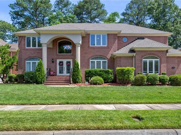 808 Forest Glade Dr, Chesapeake, VA 23322
