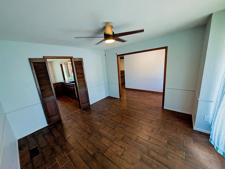 10133 Bromley Ct — Photo 5