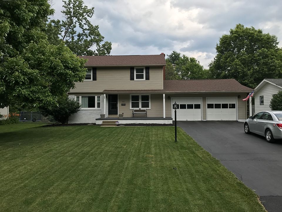 1st image of 421 Hood Dr