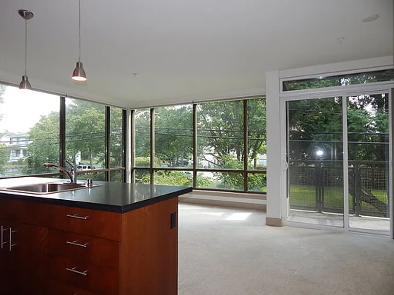 4547 8th Ave NE #207 — Photo 7