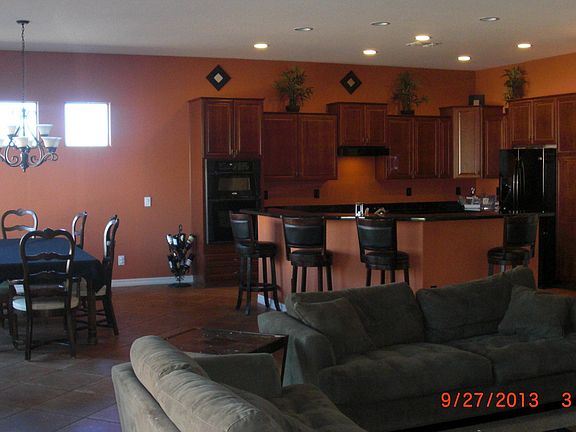 4th image of 374 E Ocean View Dr