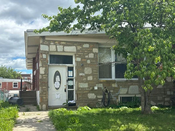 9365 Hoff St, Philadelphia, PA 19115
