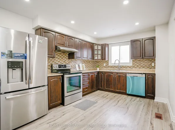 15 Heatherside Ct, Brampton, ON L6S 1N9