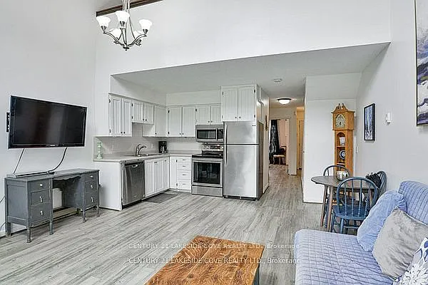 81 Laguna Pkwy S #10 — Photo 6