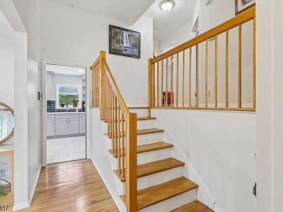3rd image of 1020 Madison Ave