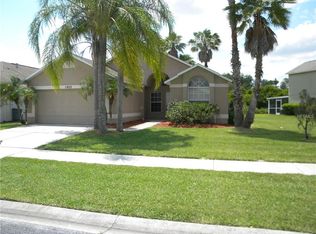 1923 Fellsway Ct, Zephyrhills, FL 33543