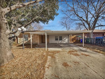 417 Allencrest Dr, White Settlement, TX, 76108