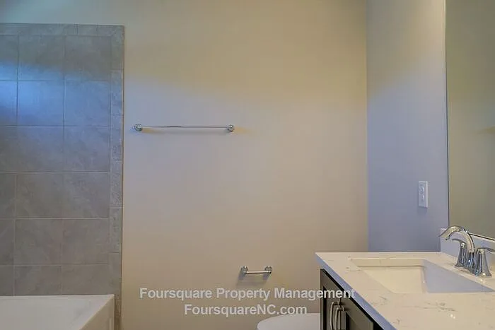 6405 Giddings St — Photo 33
