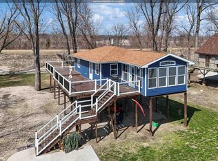 224 Edgewater Beach Rd, Burlington, IA 52601