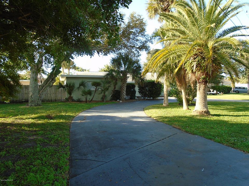 1st image of 104 Bahama Blvd