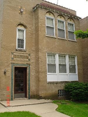 1st image of 7931 N Kedvale Ave