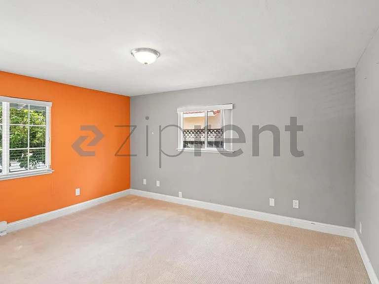 878 Quintinia Dr — Photo 8
