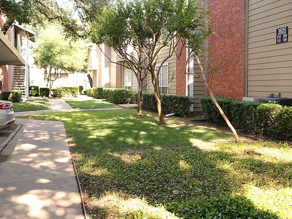 4th image of 3643 W Northgate Dr #105
