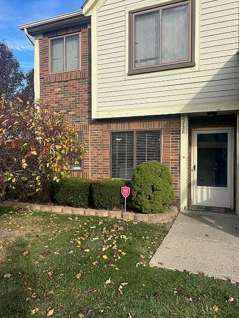 1st image of 15738 Orchard Ln