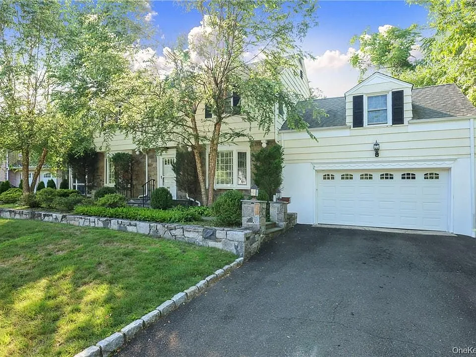 261 Fox Meadow Rd