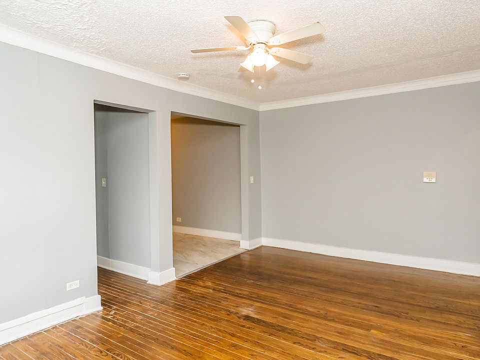 1st image of 6949-59 S Paxton Ave E #11162195