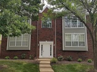 1319 Holgate Dr UNIT D, Ballwin, MO 63021