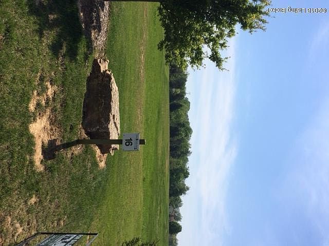 1st image of 16 Crabapple Ct