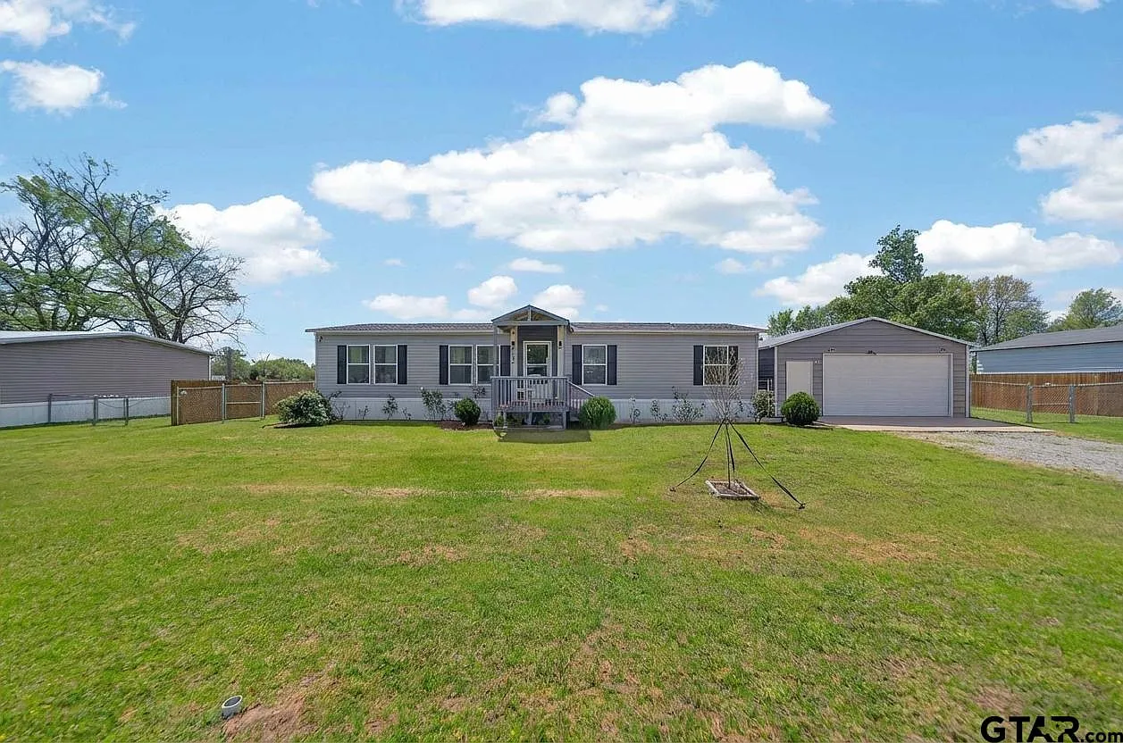 20766 Joe Paul Ln photo 1