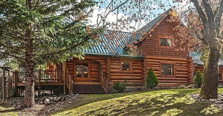 2nd image of 233 Thompson Creek Rd