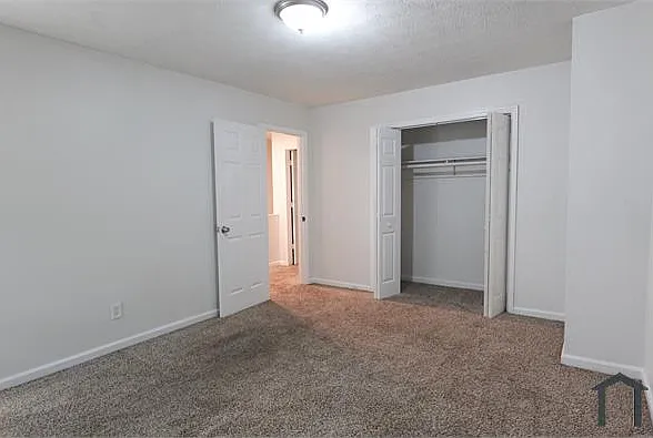 5504 Estates Ct #5504 — Photo 12