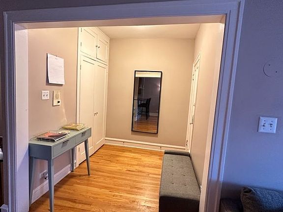 4th image of 221 N Oak Park Ave APT 3E