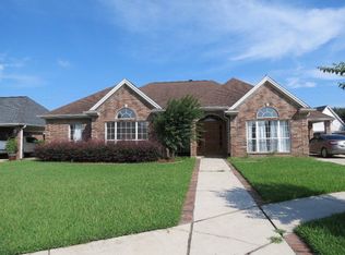 5231 Brigitte Ct, Groves, TX 77619