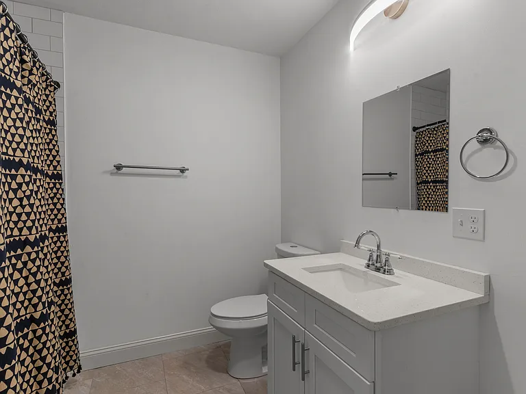 105 William St #205 — Photo 13