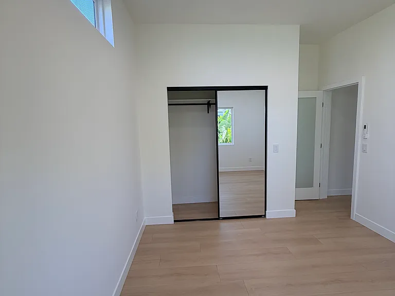 10613 Fernglen Ave — Photo 12