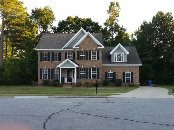919 Riley Dr, Chesapeake, VA 23322