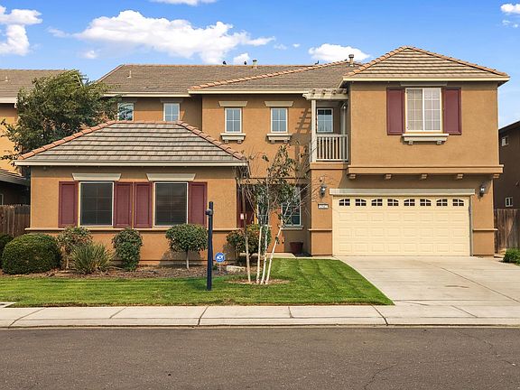 3rd image of 1542 Fieldcrest Dr