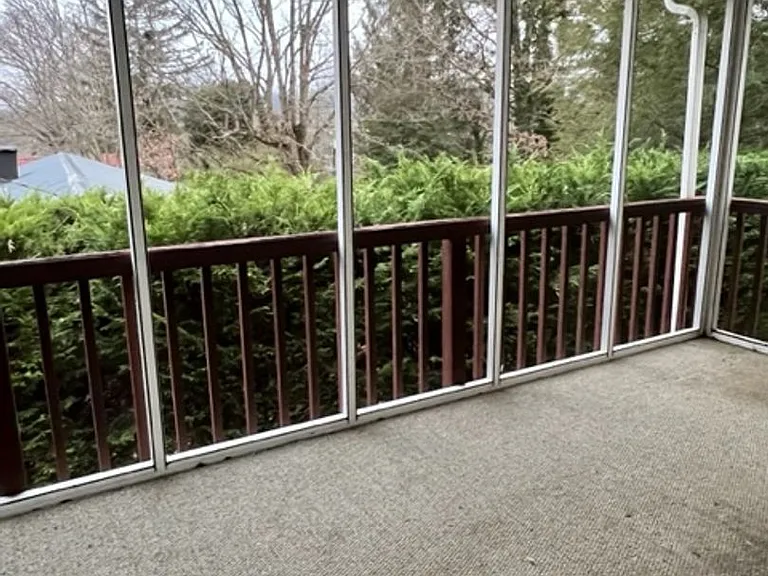 17 Alexander St — Photo 15