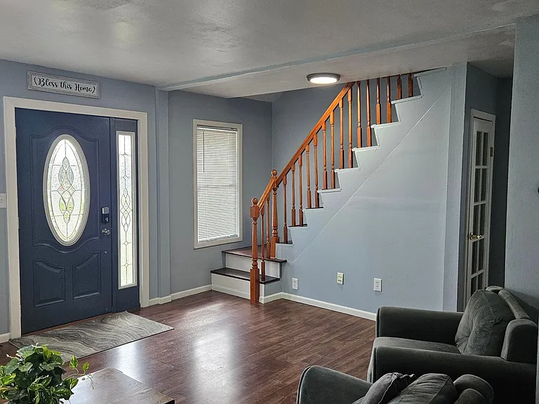 10868 W Mount Vernon Ave — Photo 4