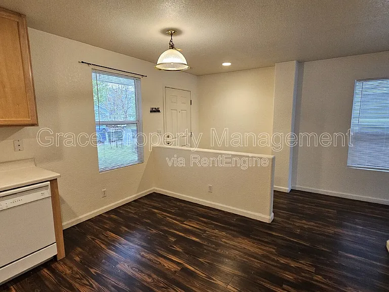 11016 Claude Ct — Photo 3