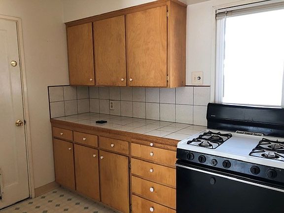 2nd image of 4795 SW Maple Ave