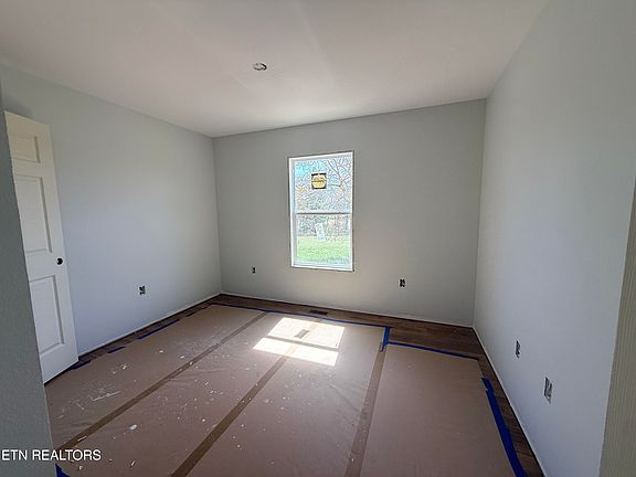 4th image of 366 Old Wes Baldwin Rd