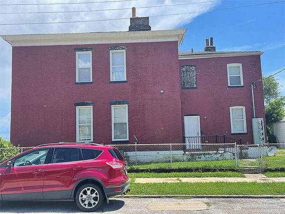 2nd image of 126 Haven St