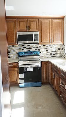 5th image of 1375 E 65th St Floor 2