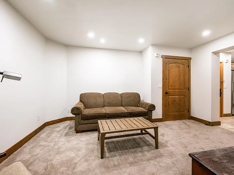 2260 Park Ave #9 — Photo 8