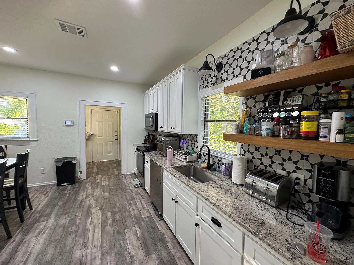 Updated Baylor Housing — Photo 4