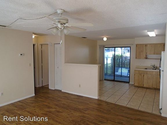 4th image of 619 2nd Ave NE APT B