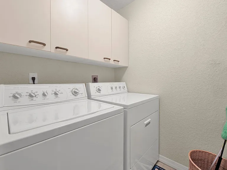 386 Emerald Bay Cir #G4 — Photo 16