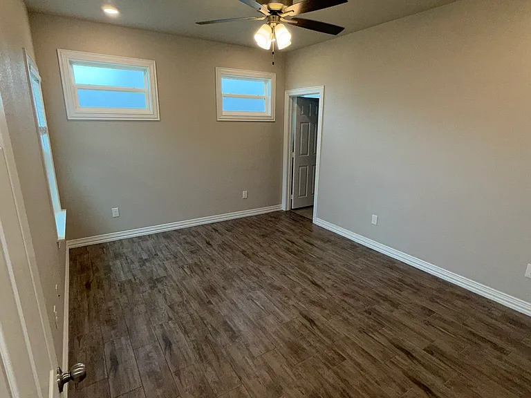 3514 Fenway Cir — Photo 6